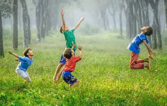 parents-playing-sport-games-with-kids