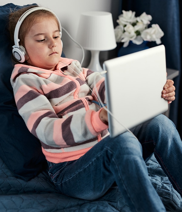 Online Safety and Technology Addiction Counseling Child & Adolescent Psychiatry Anger Management KidsHeart Abu Dhabi Alain